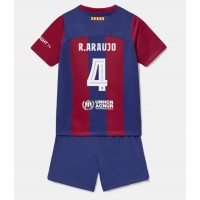 Barcelona Ronald Araujo #4 Domaci Dres za djecu 2023-24 Kratak Rukav (+ Kratke hlače)